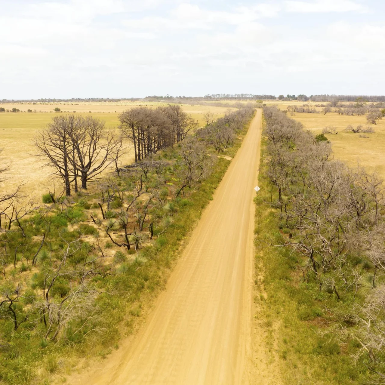 Een verlaten gravel road in Duncan, Kangaroo Island